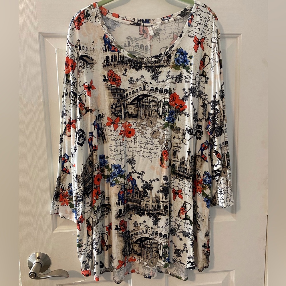 Women’s Plus 22/24W, Est. 1946 brand , 3/4 length sleeve Blouse